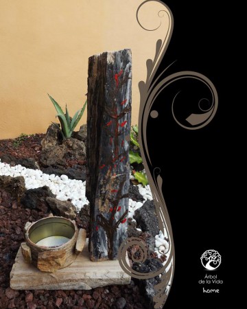 nature  portagioie realizzato con pezzi in legno., Albero della vita dipinto a manosu sfondo sui toni del grigio. Scatola in latta ricoperta con corda naturale impreziosita con sassi. 